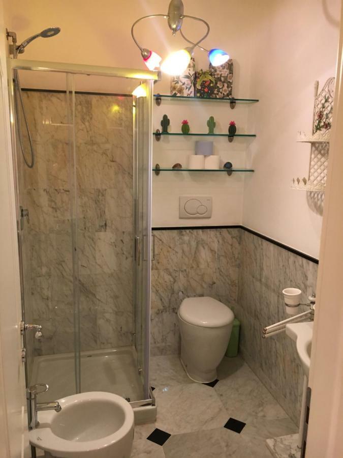 Rodeo Drive Apartment Viareggio Bagian luar foto