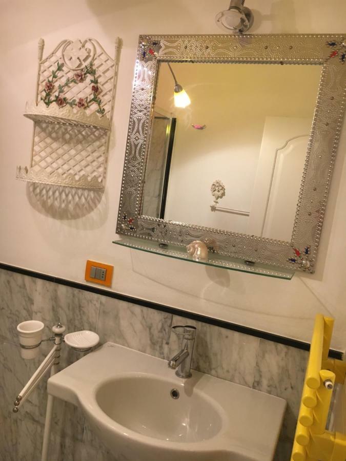 Rodeo Drive Apartment Viareggio Bagian luar foto